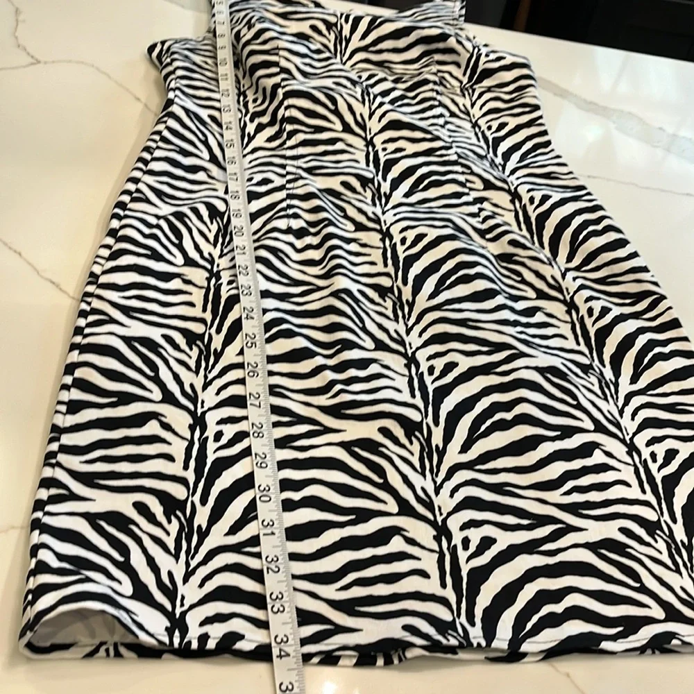 California Concepts Zebra print sleeveless dress. Sz 12 Great for Summer - Picture 14 of 16